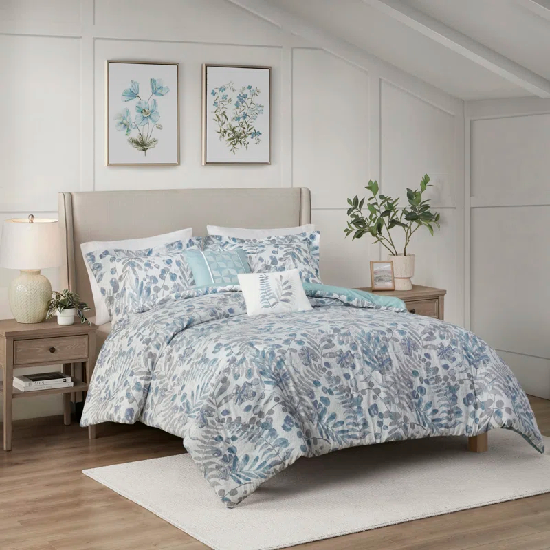 Bonnie 5 Piece Seersucker Comforter Set with Throw Pillows
