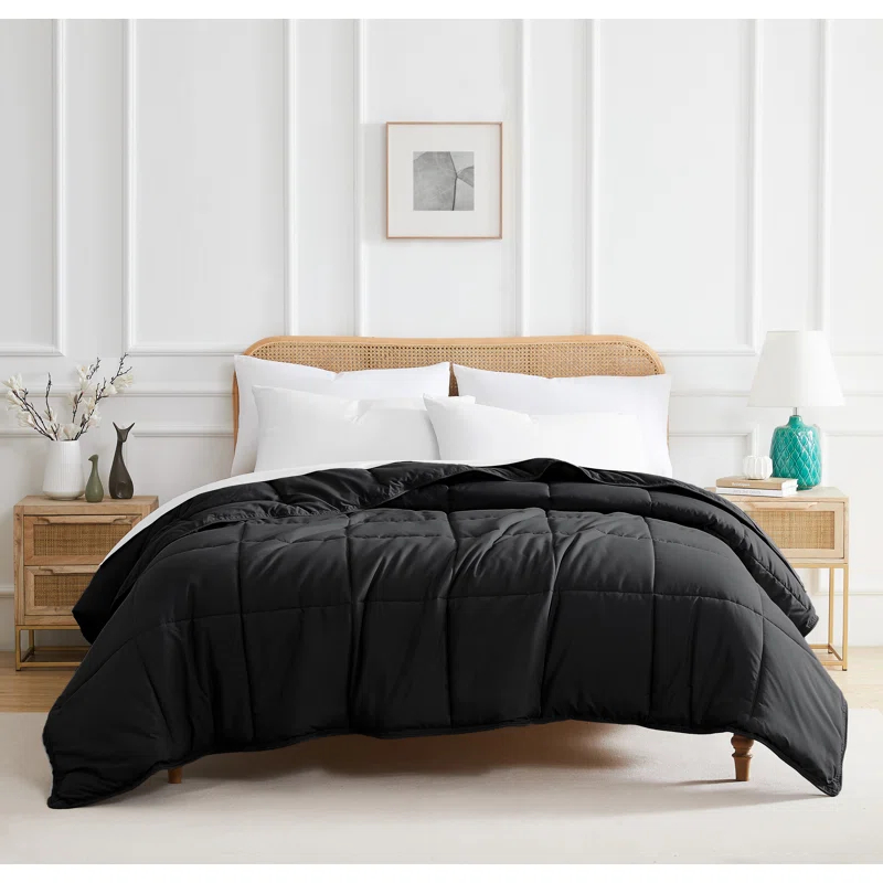 SouthShore Fine Linens Vilano Springs ® Oversized Down Alternative Comforter with piped Edging and corner loops, Easy care