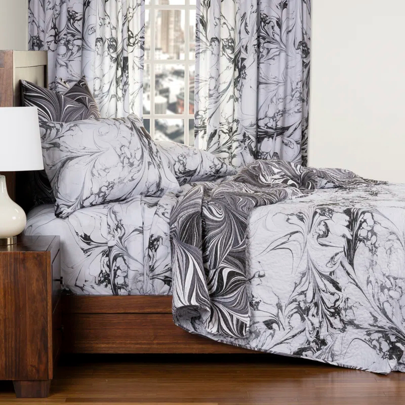 THE ART OF MARBLING Abstract Quilt