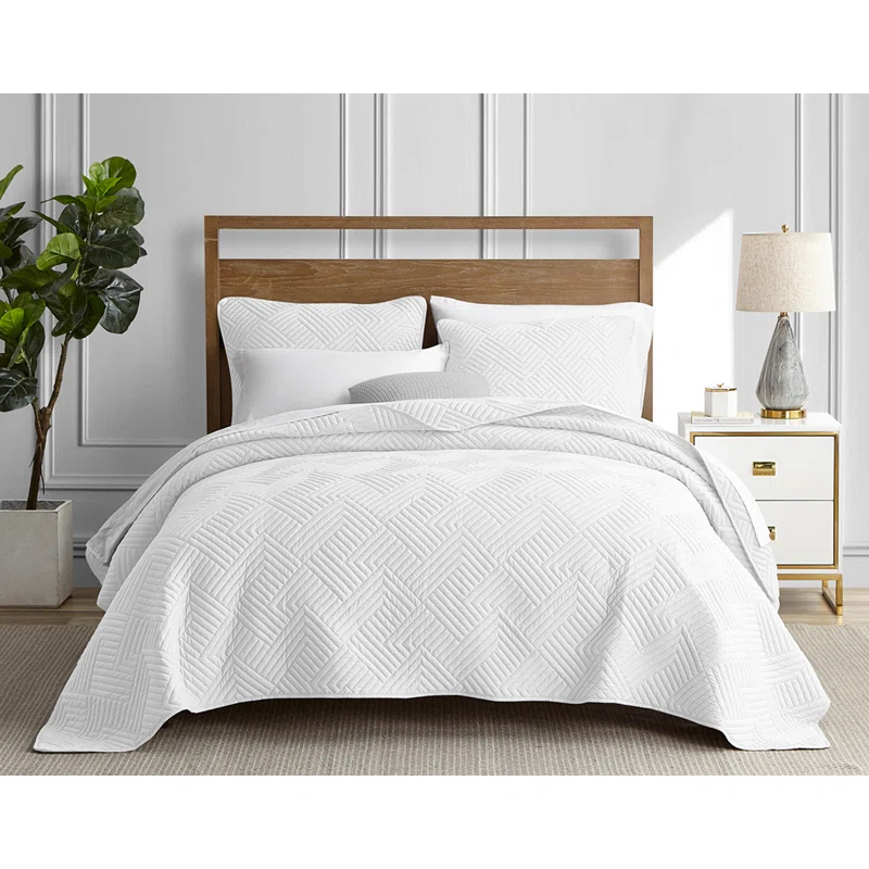 DESIGN STUDIO Garment Wash Grid All-Season Reversible Soft Microfiber Quilt Set