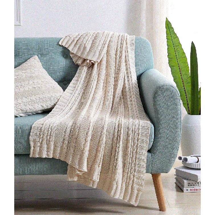 VCNY Lily Throw Blanket