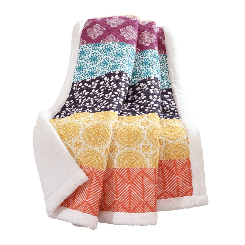 Lush Decor Gyeong Throw
