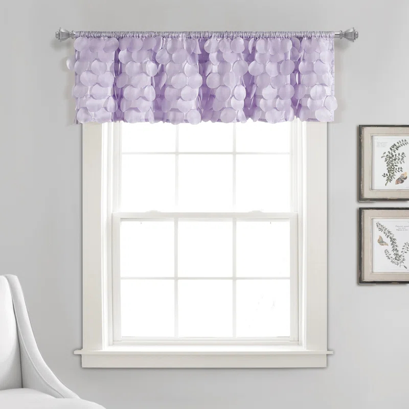 Lush Decor Gigi Scalloped Window Valance