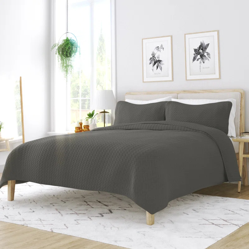 Antora Microfiber Modern & Contemporary Coverlet / Bedspread Quilt Set
