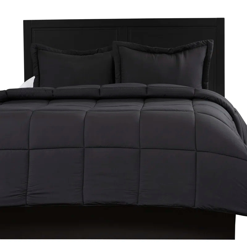 Stayclean Modern & Contemporary Comforter Set
