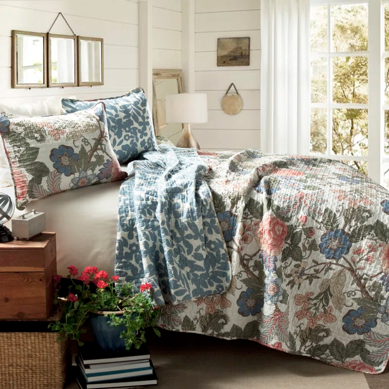 Lush Decor Granborough Cotton Reversible Traditional 3 Piece Quilt Set