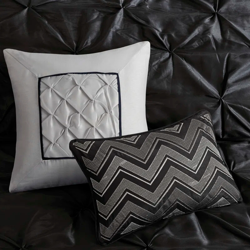 Madison Park Laurel 7 Piece Tufted Comforter Set
