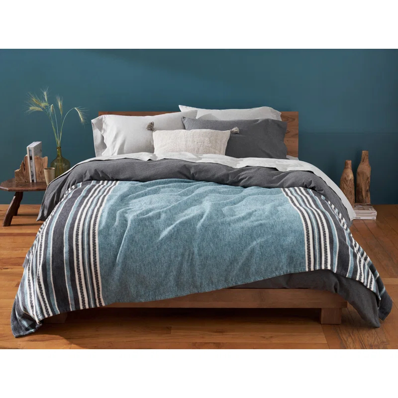 Mariposa Plain Weave / Muslin Organic Throw Blanket