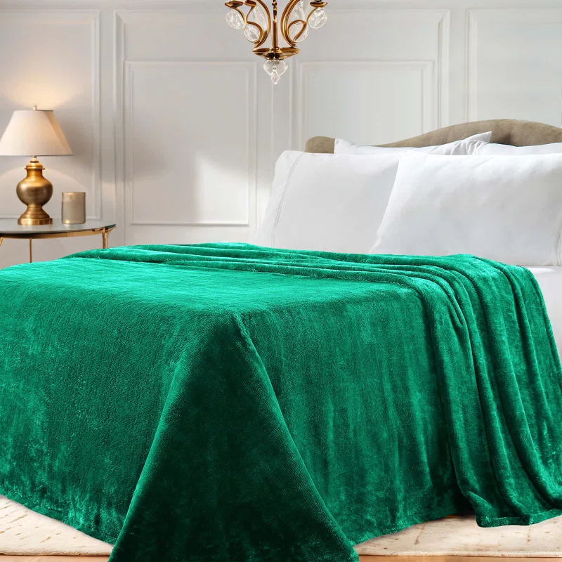 Superior Solid Polyester Reversible All-Season Fleece Throws Blanket
