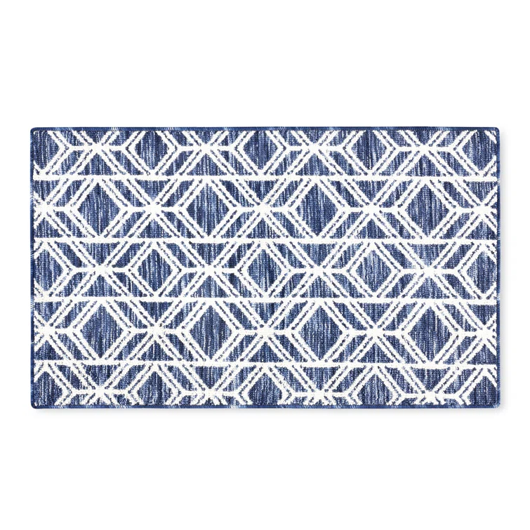 Town & Country Living TOWN & COUNTRY EVERYDAY Walker Modern Diamond Everwash Non-Slip Backing Kitchen Mat