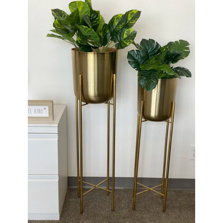 CosmoLiving by Cosmopolitan 2 - Piece Silver Metal Tall Indoor Outdoor Dome Indoor Outdoor Planter with Removable Stand Set