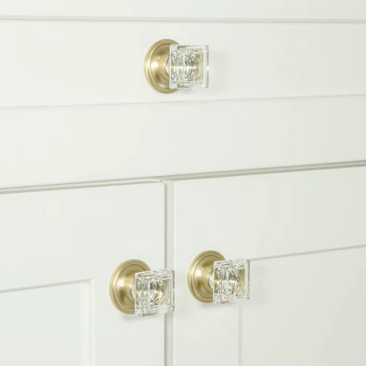Grandeur Carr 1 1/4" Length Square Knob