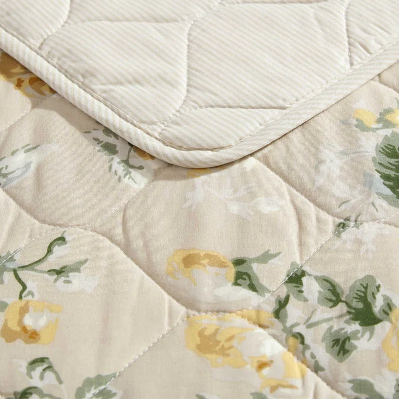 Laura Ashley Laura Ashley Roses Cotton Reversible Gold Quilt Set
