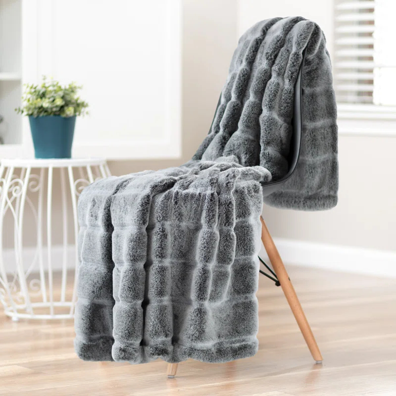 Chanasya FrostFur Luxuriousfrost Tip Fur Mink Throw Blanket & Reviews | Wayfair