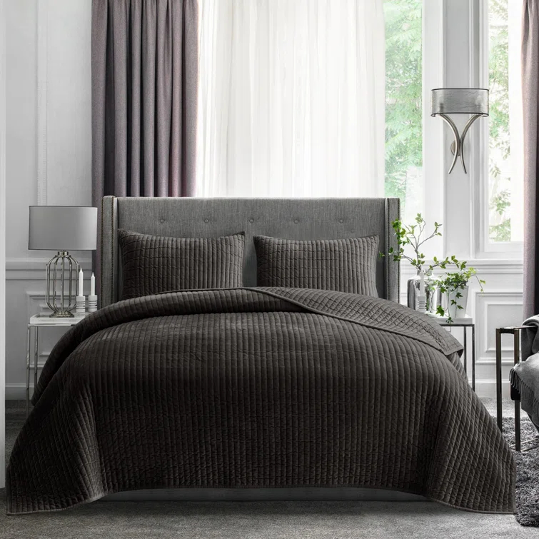 Wonderful Textile Wonderful Velvet 3-piece reversible quilt set