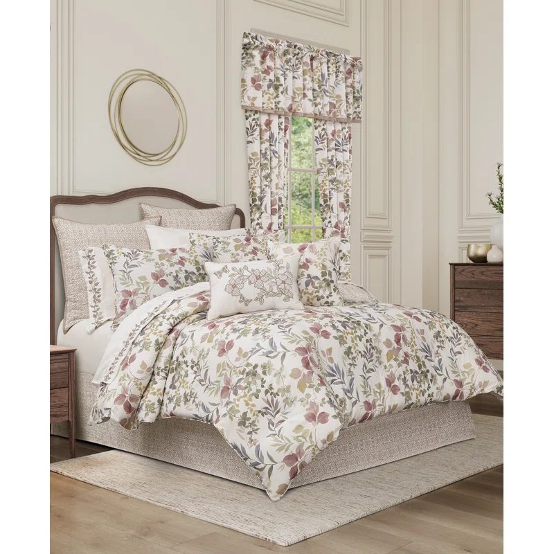 Royal Court Elwood Comforter Set