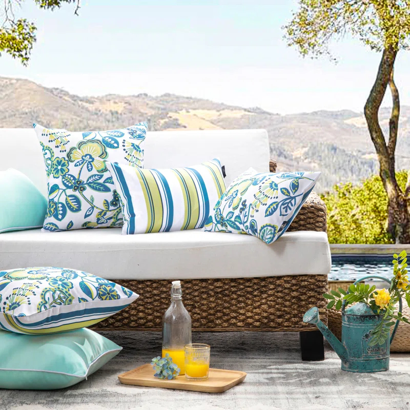 Phantoscope Outdoor Floral Colleciton Indoor/Outdoor Reversible Throw Pillow (Set of 2)