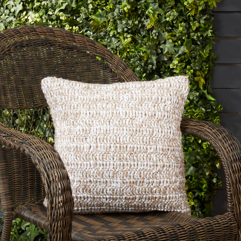 Raffia Collection Indoor/Outdoor Throw Pillow