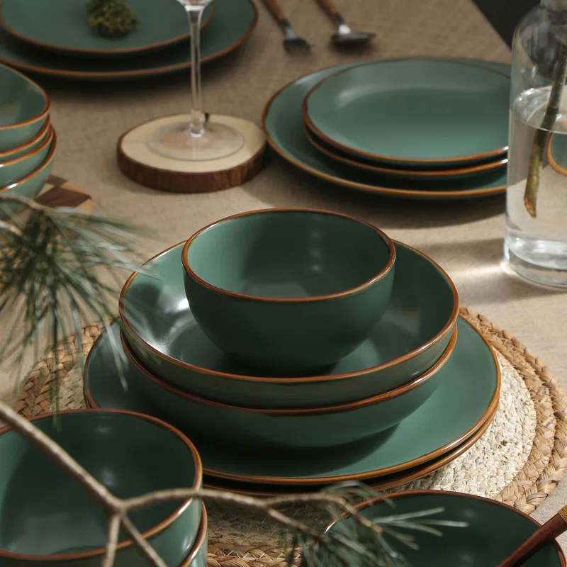 Brasa 32-Piece Dinnerware Set Stoneware