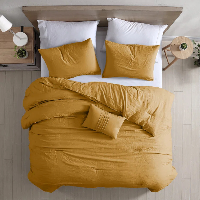 Modern Threads Modern Threads - Beck Comforter Set - Down Alternative Brushed Microfiber - Elegant All Season Bedspread Set - includes Comforter, Shams, & Decorative Pillow