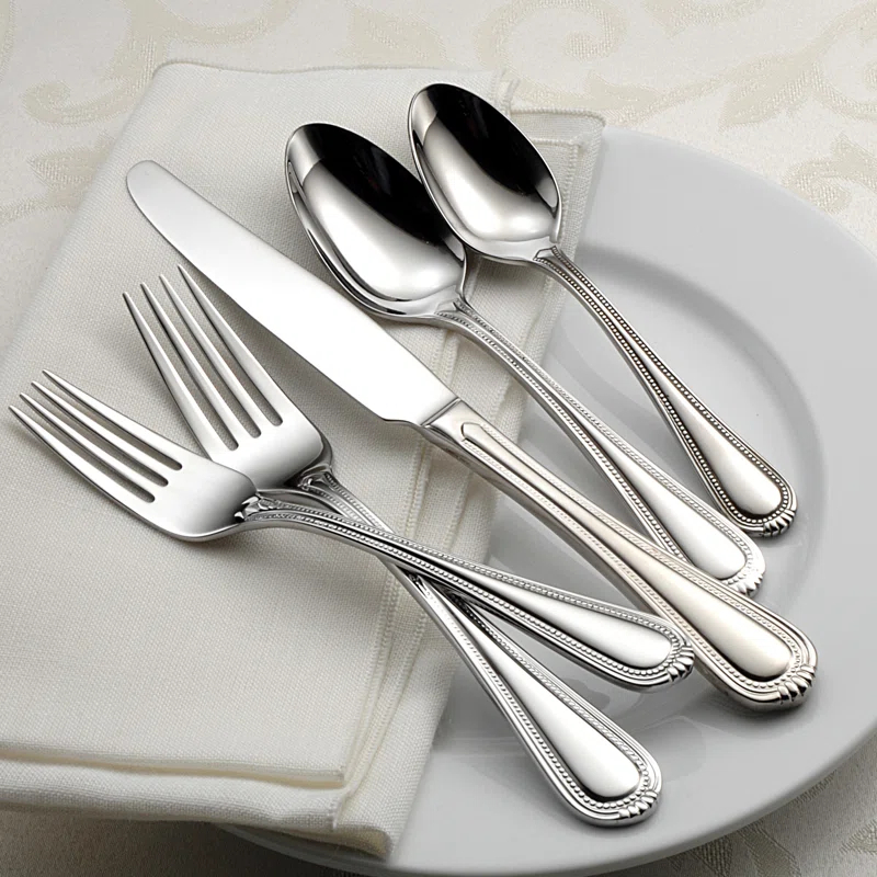 Oneida Countess 20 Piece Flatware Set, Service for 4