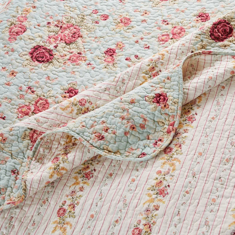 Greenland Home Fashions Antique Rose Cotton Reversible Quilt Set with Throw Pillows