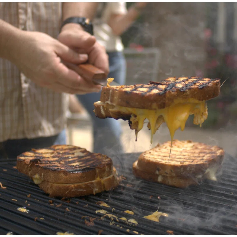 Bayou Classic 28'' Cast Iron Reversible Grill / Griddle