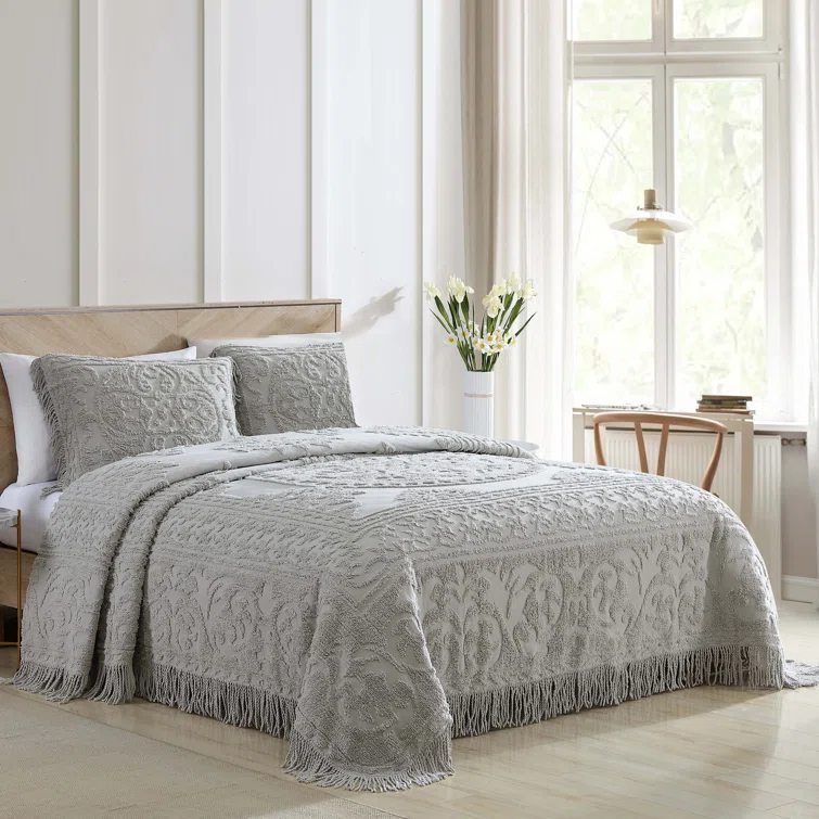 Beatrice Home Fashions Medallion Cotton Farmhouse / Country Quilt