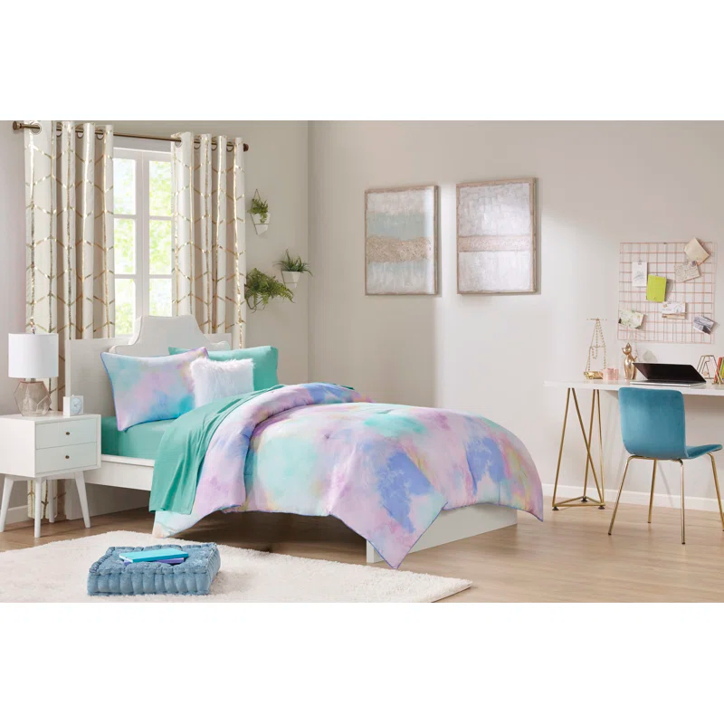 Intelligent Design Cassiopeia Watercolor Tie Dye Printed Duvet Cover Set with Throw Pillow