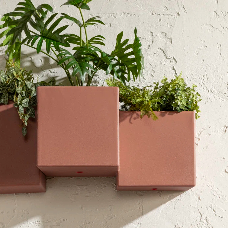 South Shore Dalya Planter
