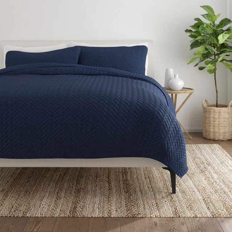 Becky Cameron Antora Microfiber Modern & Contemporary Coverlet / Bedspread Quilt Set