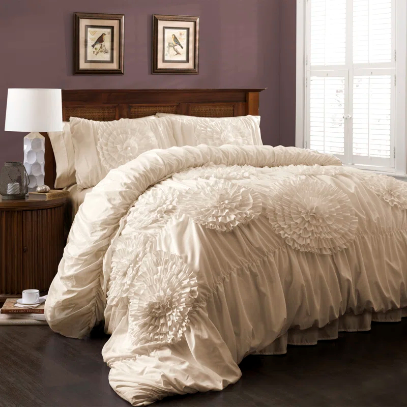 Lush Decor Serena Microfiber Traditional Comforter Set