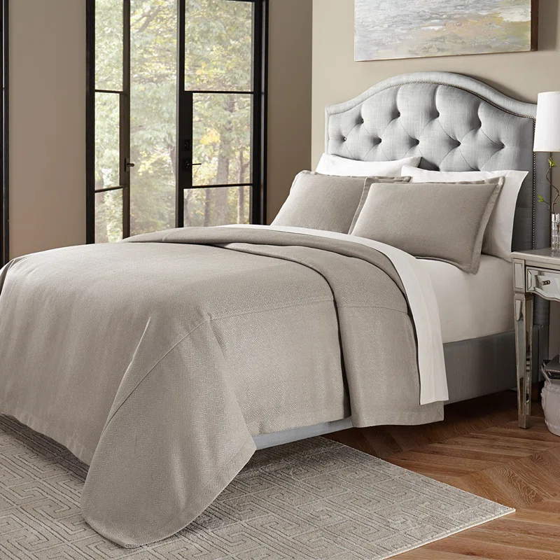 Michael Amini Port Orleans 3-Piece Queen Throw Set - Gray