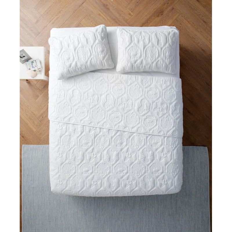 VCNY Shore 3-Piece Embossed Quilt Set