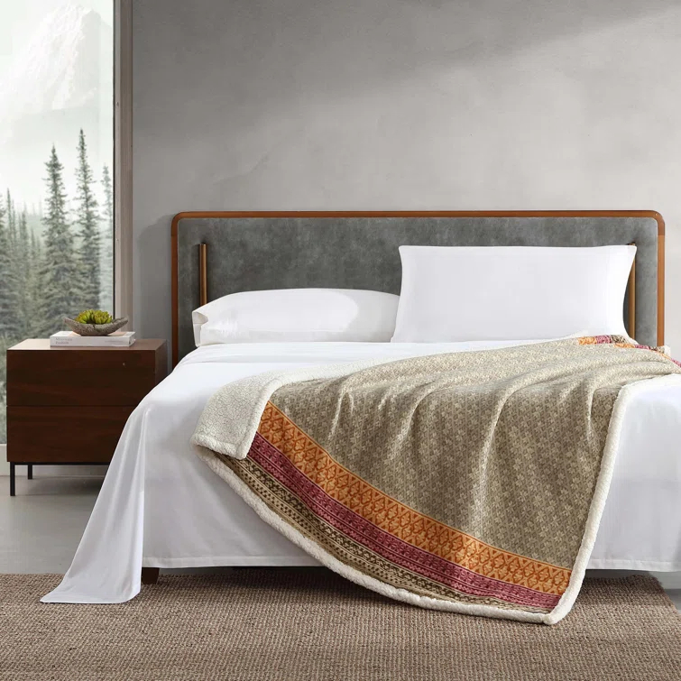 Eddie Bauer Eddie Bauer Printed Plush Fleece/Sherpa Oversized Throw Blanket