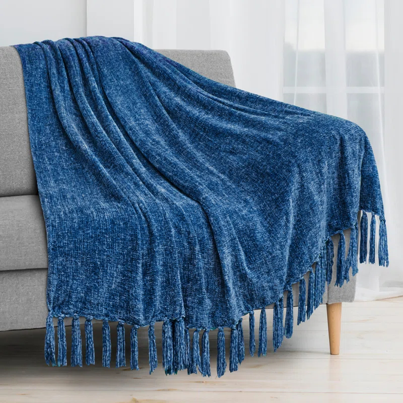 Pavilia Throw Blanket
