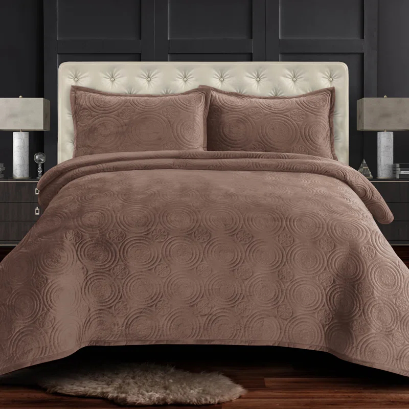 Tribeca Living Capri Velvet Quilt Set