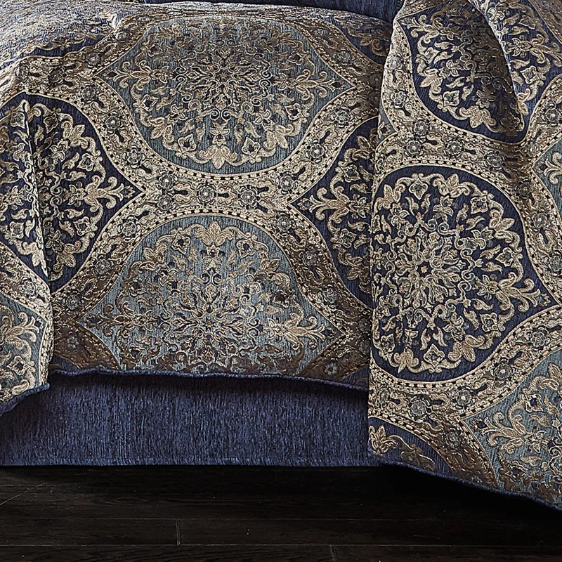 Bayonne Comforter Set