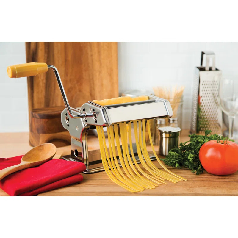 Fox Run Brands Fox Run Brands Manual Pasta Maker with 1 Attachment