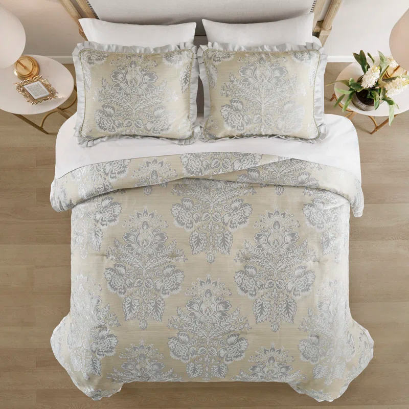 Croscill Loretta 4 Piece Comforter Set