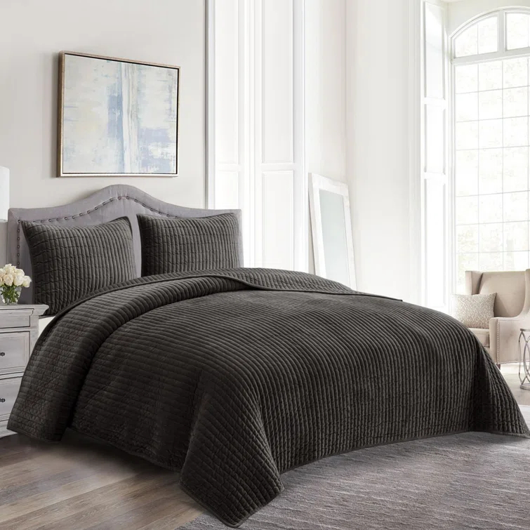 Wonderful Textile Wonderful Velvet 3-piece reversible quilt set