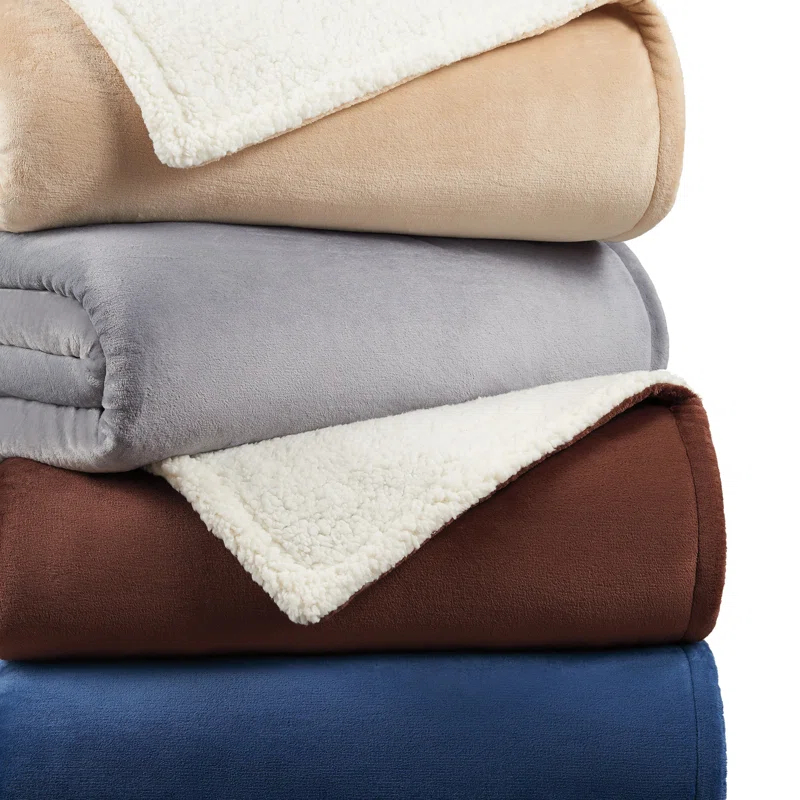 ArkwrightLLC Host & Home Reversible Warm Plush and Fluffy Sherpa Blanket