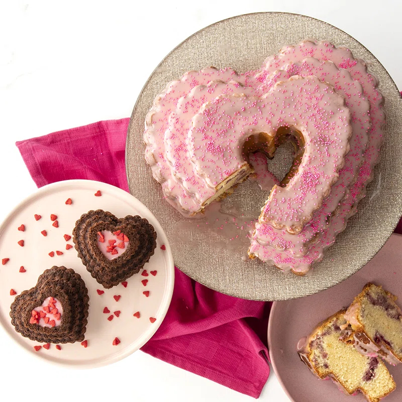 Nordic Ware Nordic Ware Non-Stick Novelty Tiered Hearts Cakelet Pan