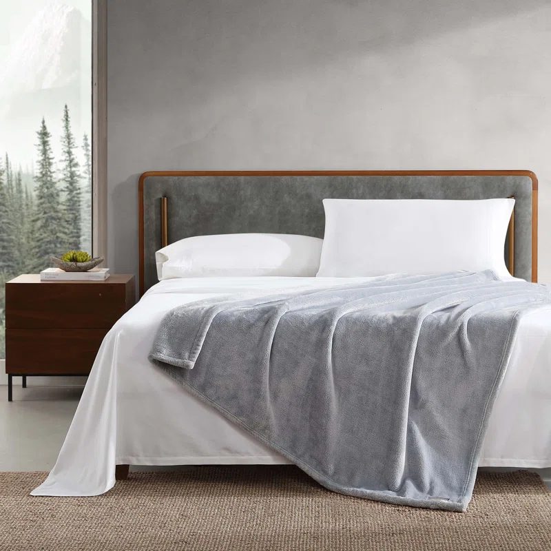 Eddie Bauer Eddie Bauer Ultra Lux Plush Solid Throw Blankets