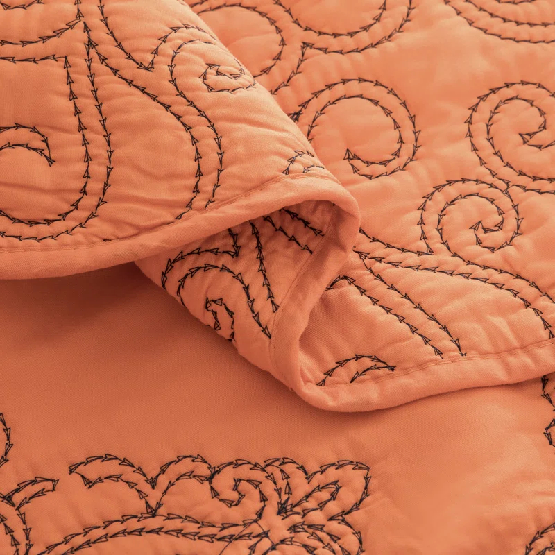 Home Soft Things Damask Embroidery Oversized 4 Piece Quilt Set