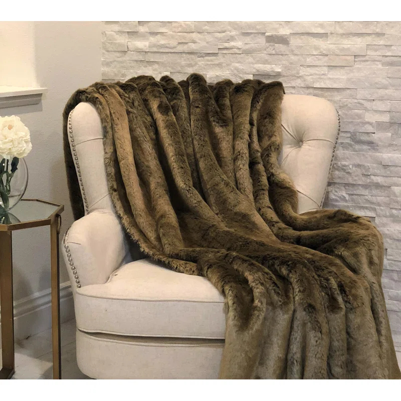 Plutus Brands Tissavel Hand Woven Throw Blanket