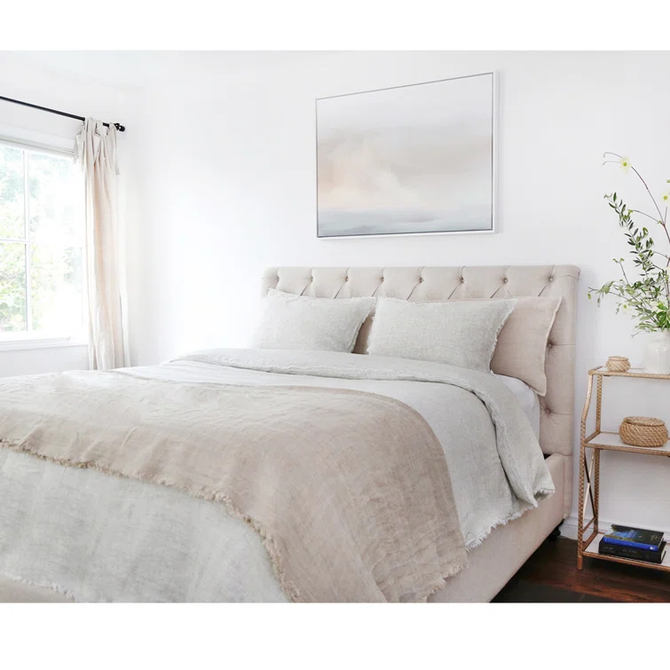 Laurel Oversized Linen Throw