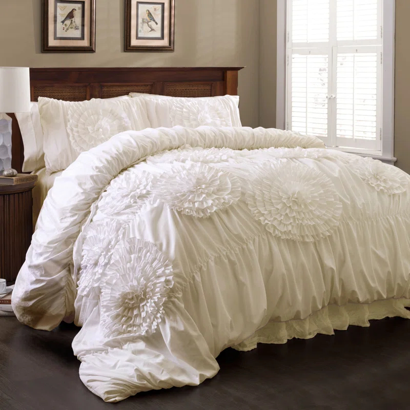 Lush Decor Serena Microfiber Traditional Comforter Set