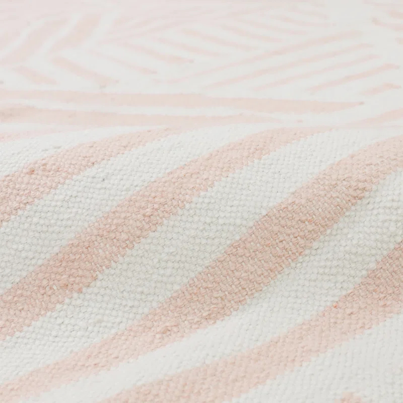 LOOMY Geometric Handmade Flatweave Pink/Ivory Indoor / Outdoor Area Rug