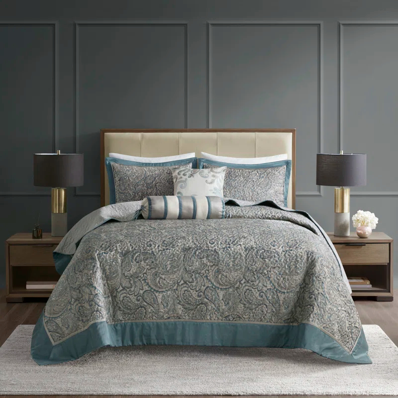 Madison Park Aubrey 5 Piece Jacquard Bedspread Set with Throw Pillows